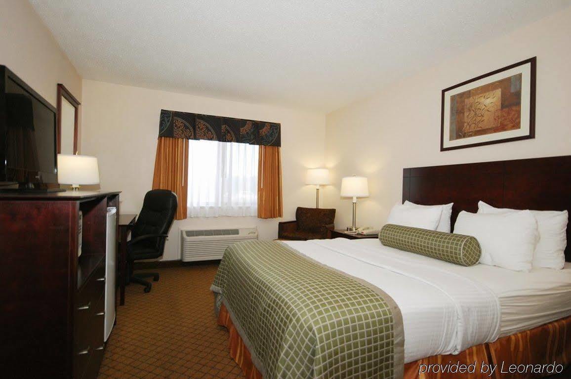 Hotel Baymont By Wyndham Delaware Extérieur photo