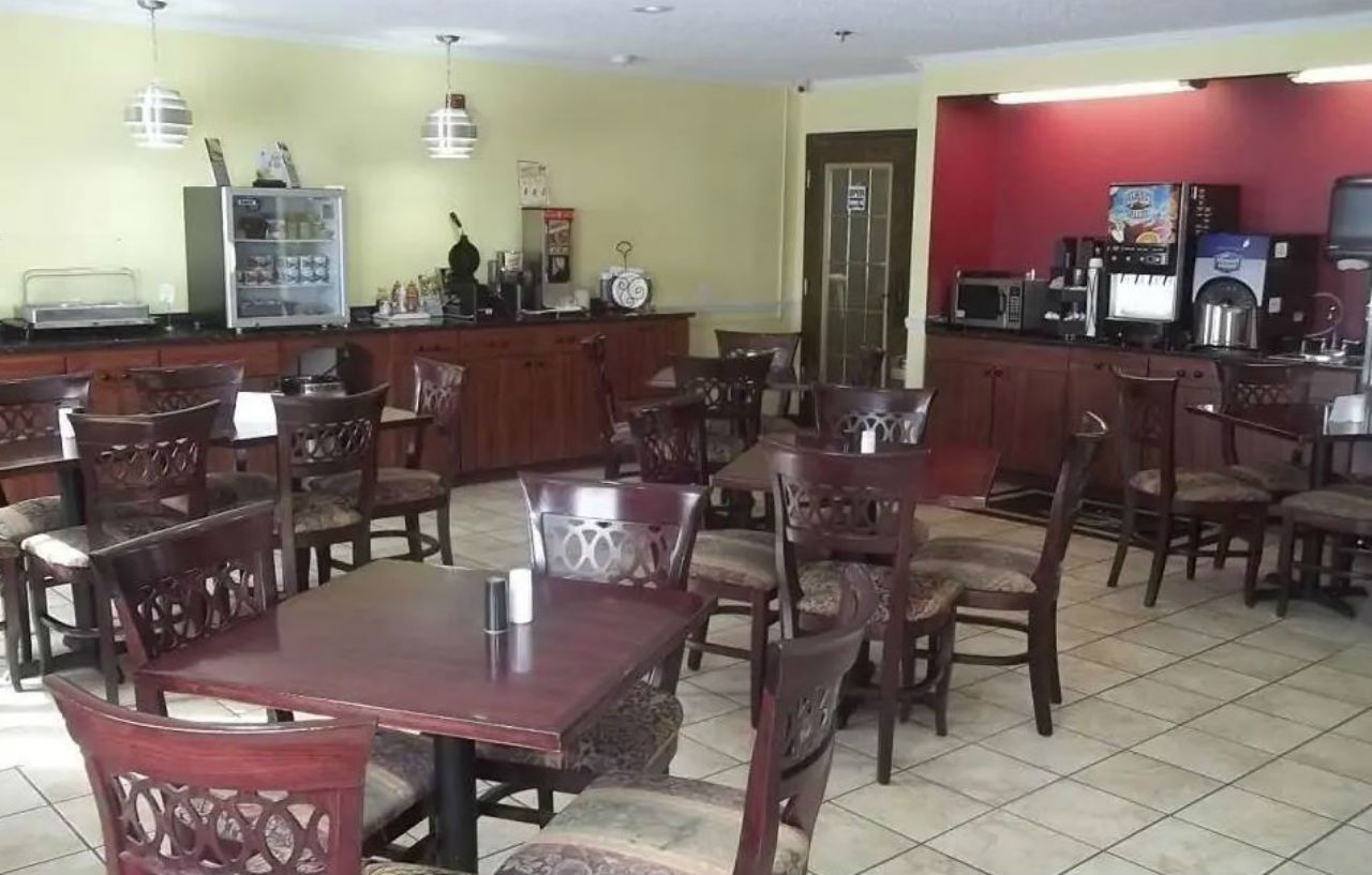 Hotel Baymont By Wyndham Delaware Extérieur photo